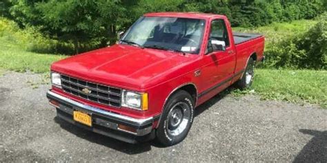 Automatic transmission with manual locks and windows. . Chevy s10 for sale craigslist